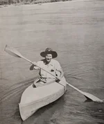 paddling the zambesi.webp paddling the zambesi.webp
