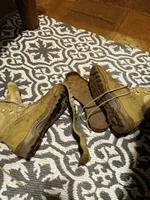 busted boots.webp busted boots.webp